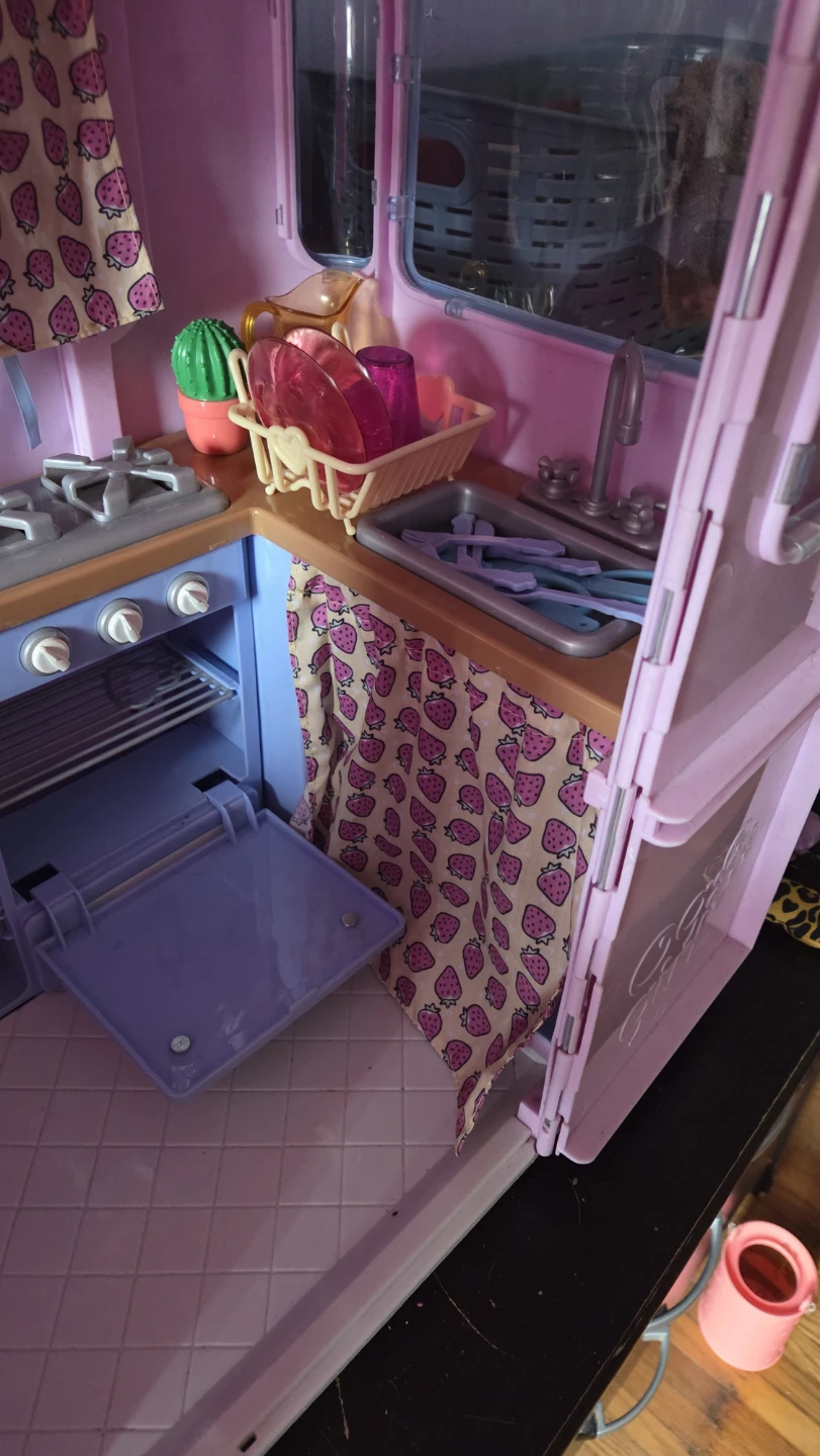 Our Generation Doll Camper RV and Accessories - photo 2