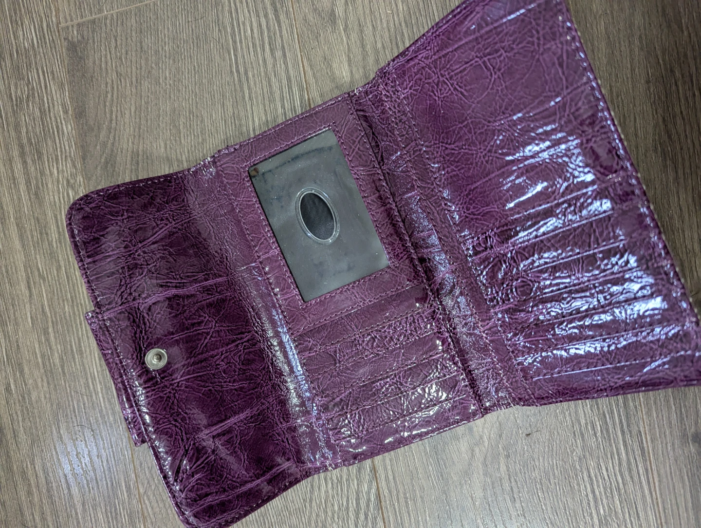 Brand name wallets and wristlets - photo 4
