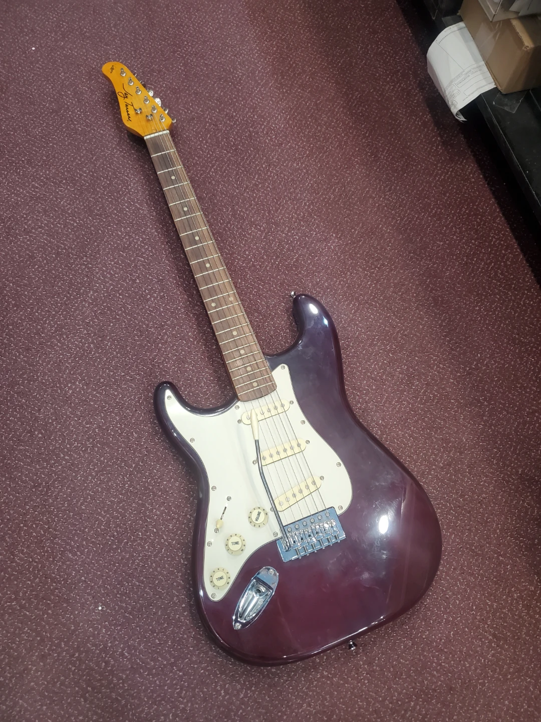 Jay Turser Electric Guitar - photo 2