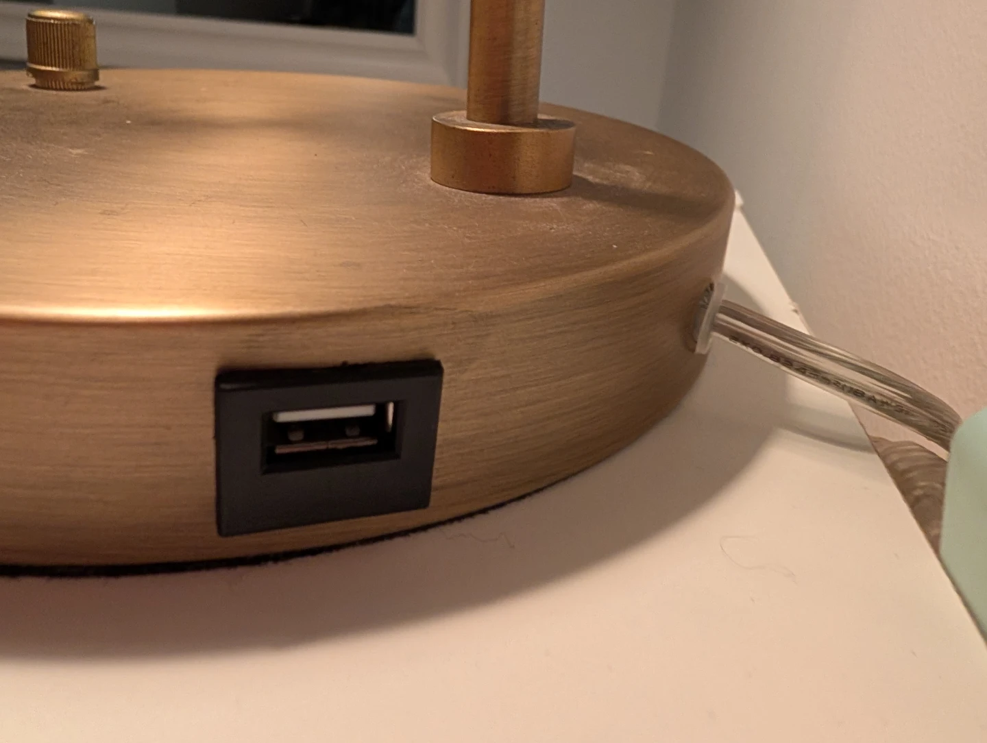 Gold Desk Lamp with USB Port - photo 3