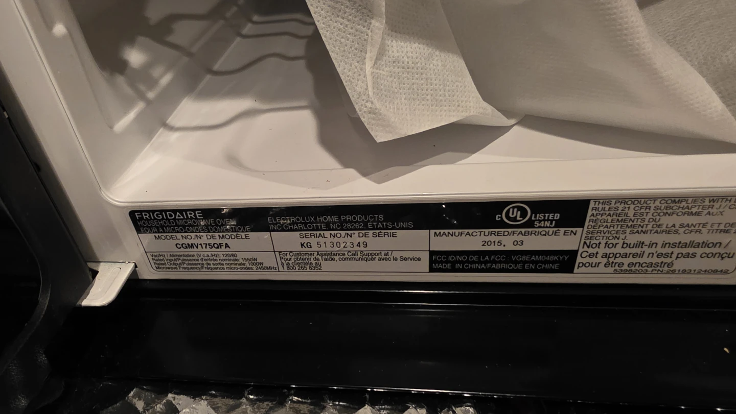 Frigidaire Microwave Oven - photo 4