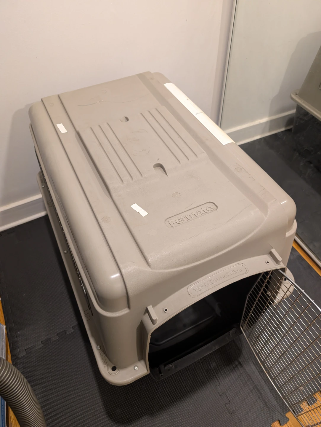Petmate Vari Kennel Ultra 36" 50-70lbs Travel Crate