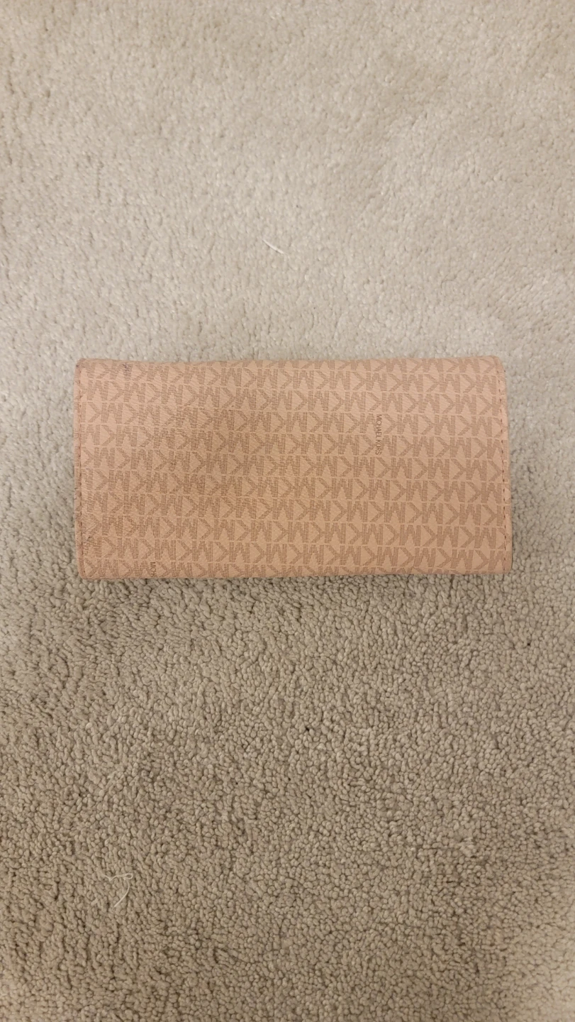 Michael Kors Pink Logo Wallet - photo 2