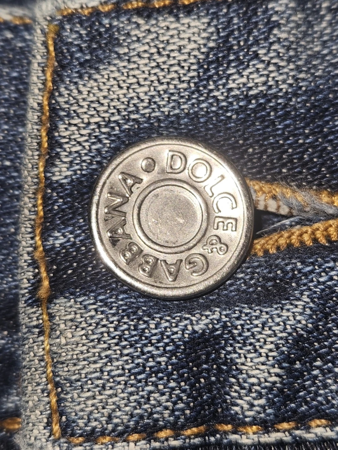 Authentic D&G Men's Distressed Denim Shorts - photo 5