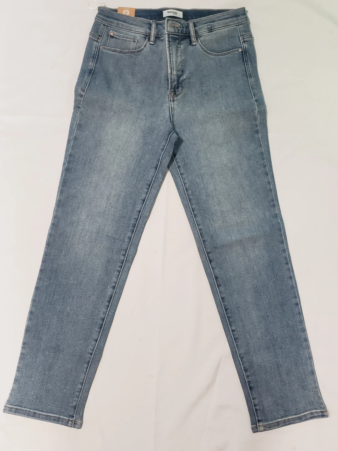 Brand new Kensie Jeans Mid Rise Size  6