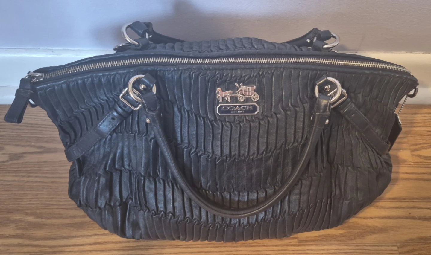 Vintage Coach Madison Satchel – Silver Hardware - photo 2