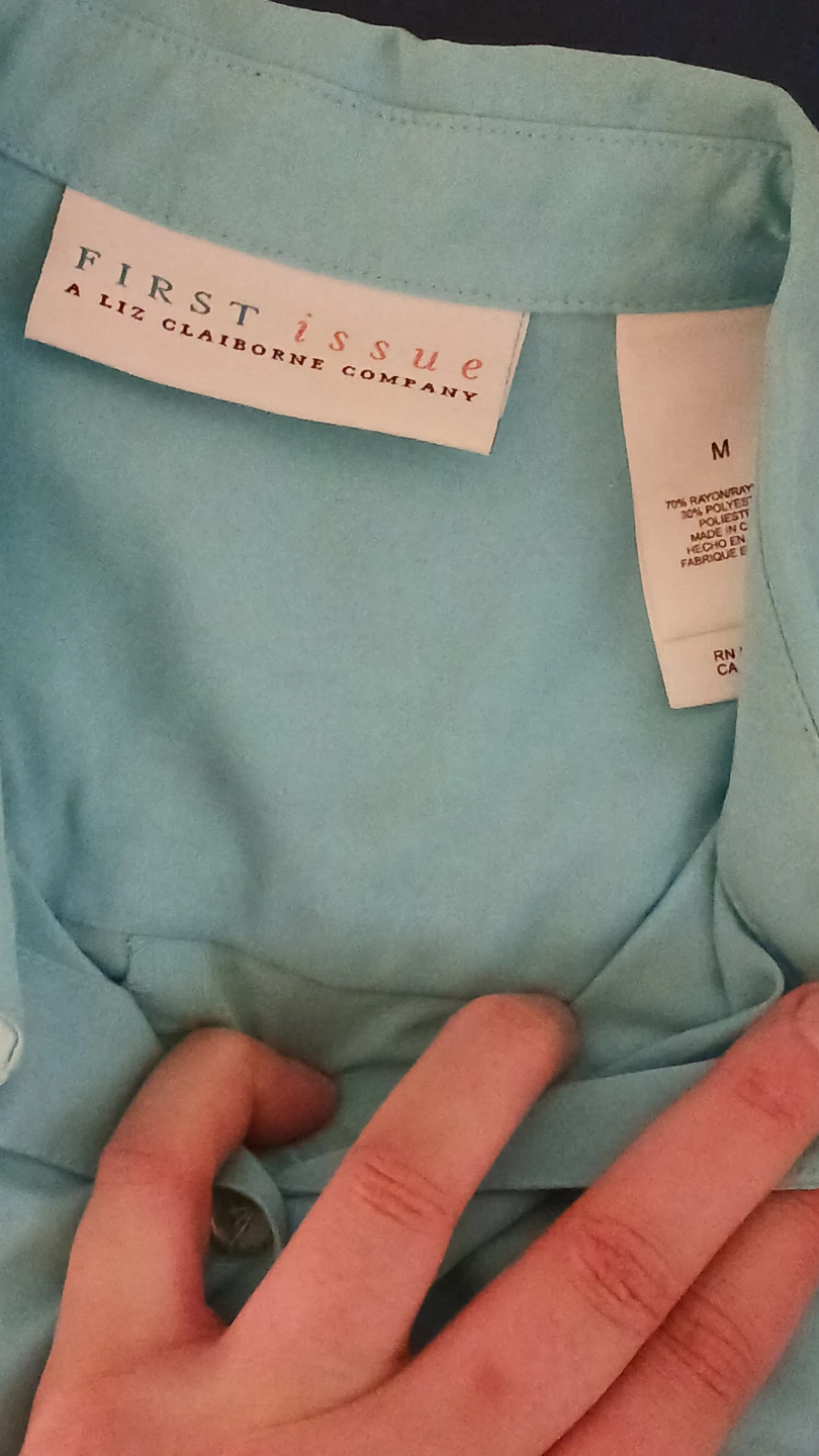 First Issue Sleeveless Shirt - photo 2