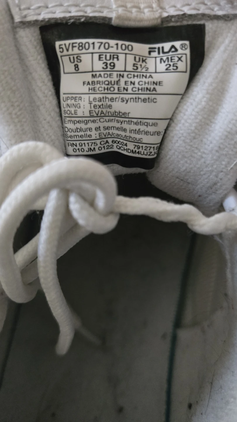 White Fila Disruptor II Sneakers - Size 8 US / 39 EUR - photo 3