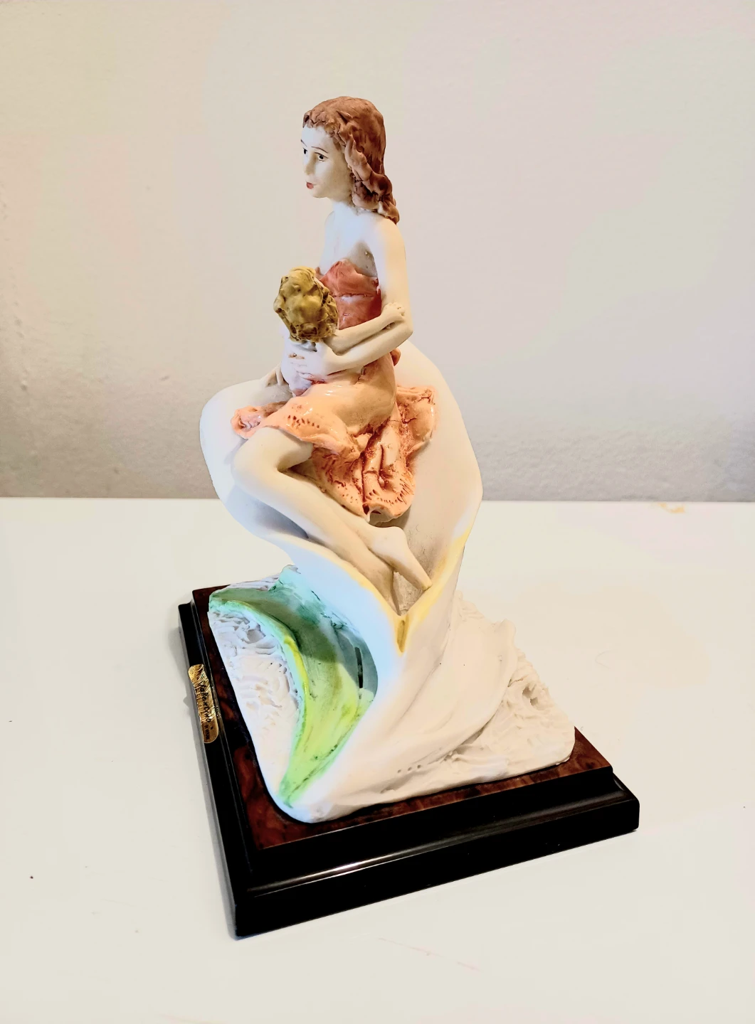 Valentino Maternity Mother and Child Figurine - photo 2