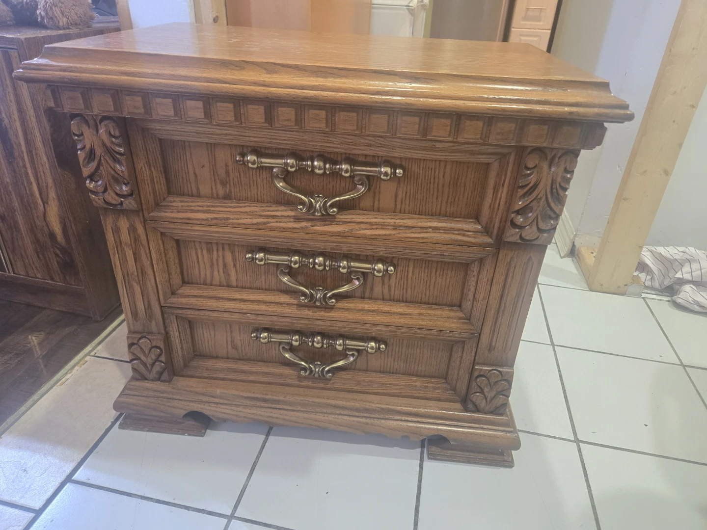 Vintage Oak 3-Drawer Nightstand