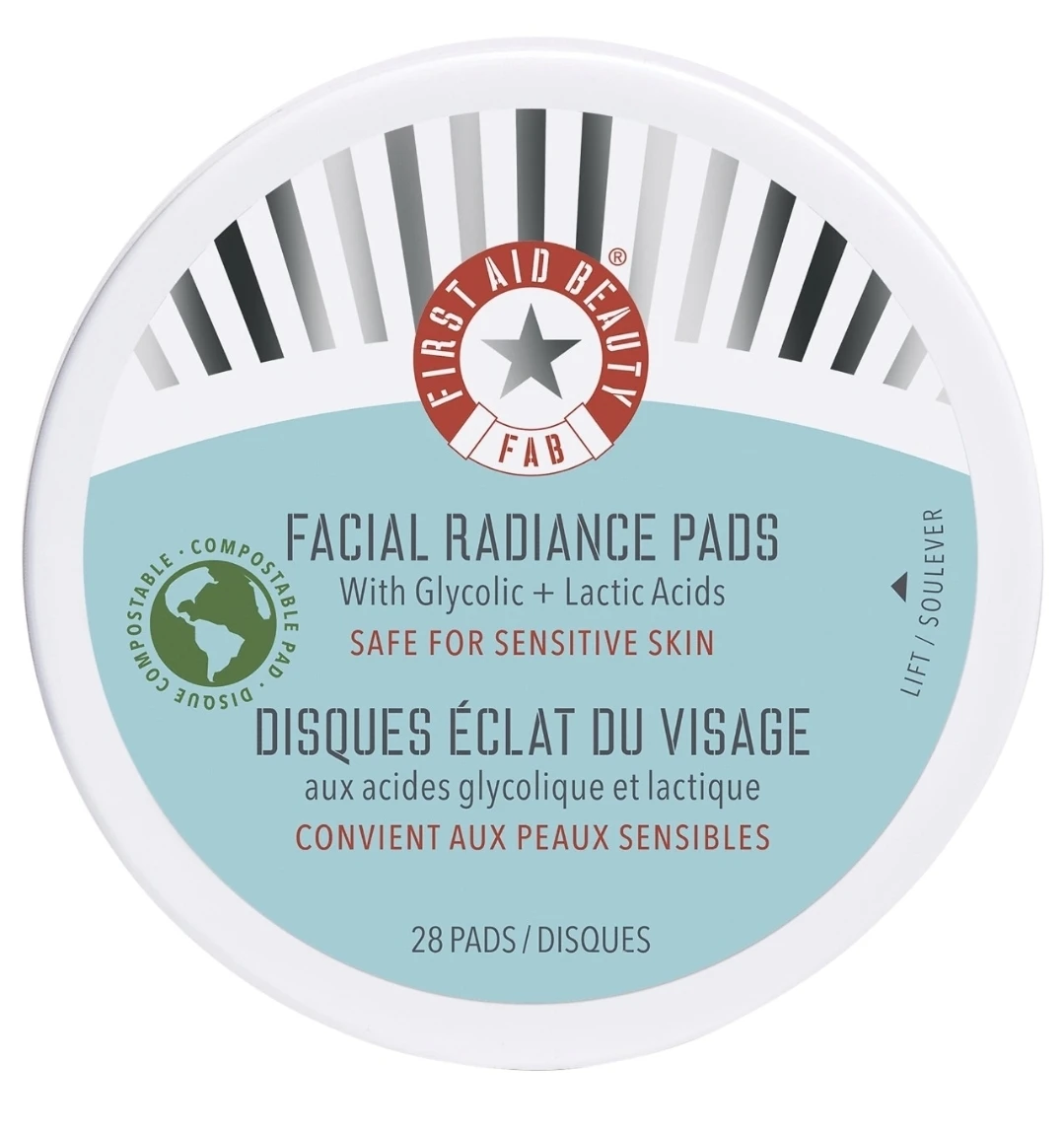First Aid Beauty Facial Radiance Pads (28 count)🧡