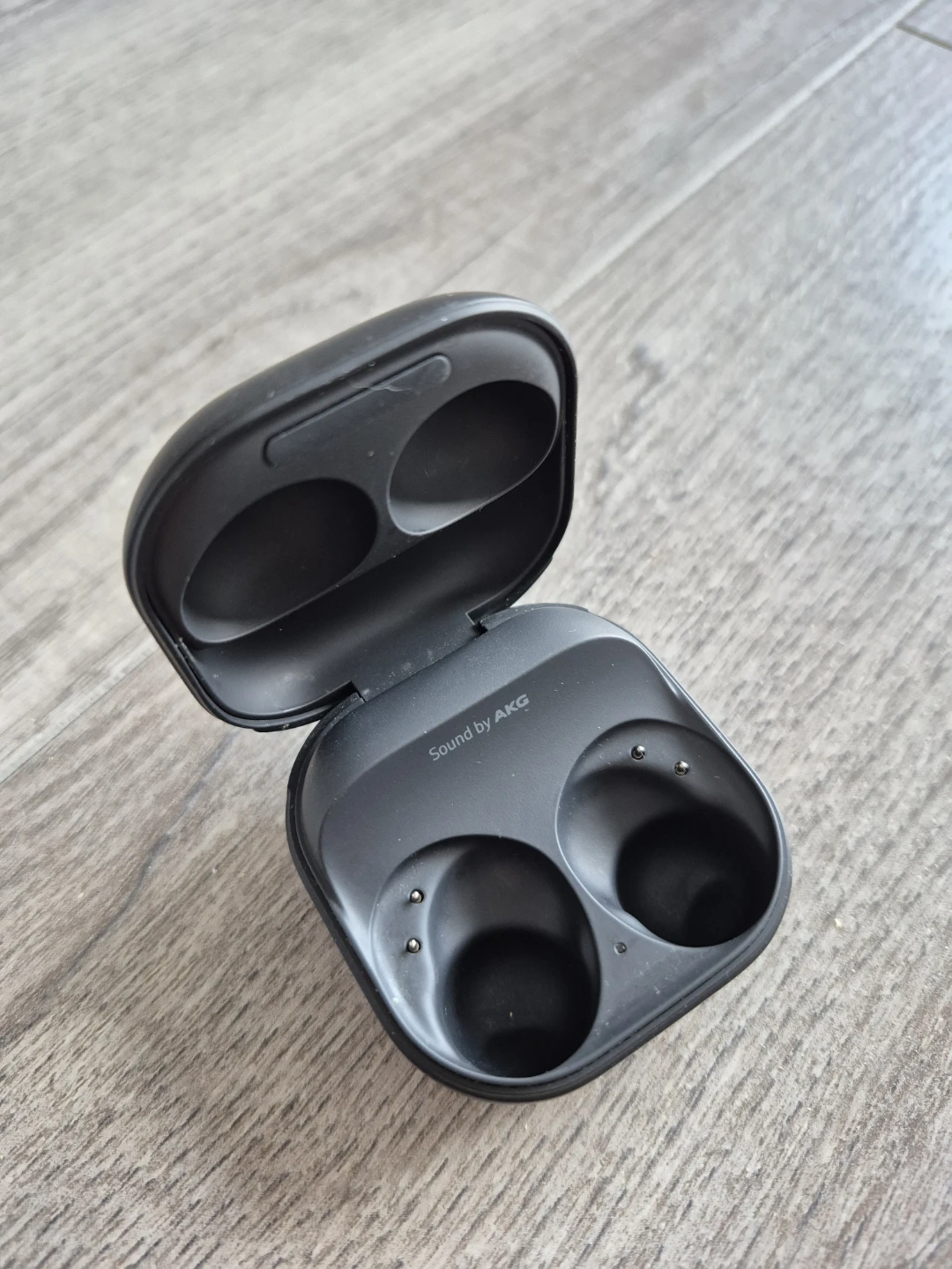 Samsung Wireless Earbud Charging Case - photo 2