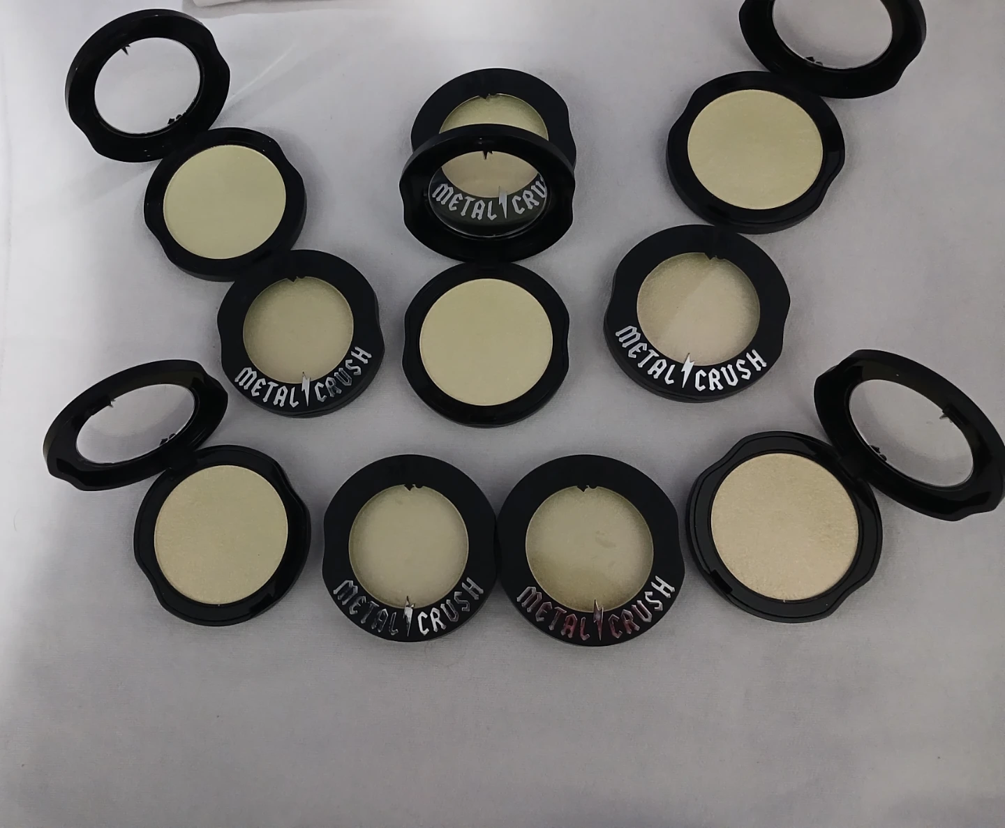 NEW Kat Von D Metal Crush Extreme Highlighter Gravitron - photo 3