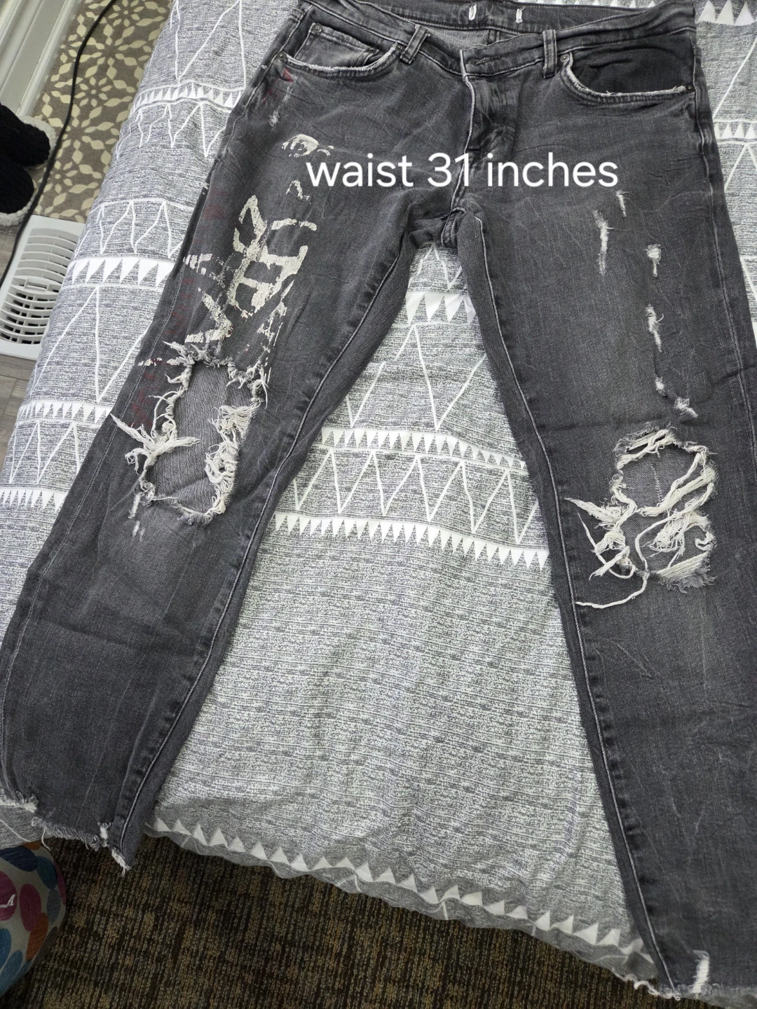 Distressed Black Jeans - Waist 31 Inches