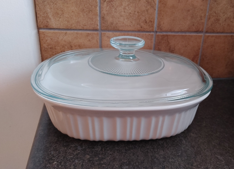 White Ceramic Baking Dish with Glass Lid