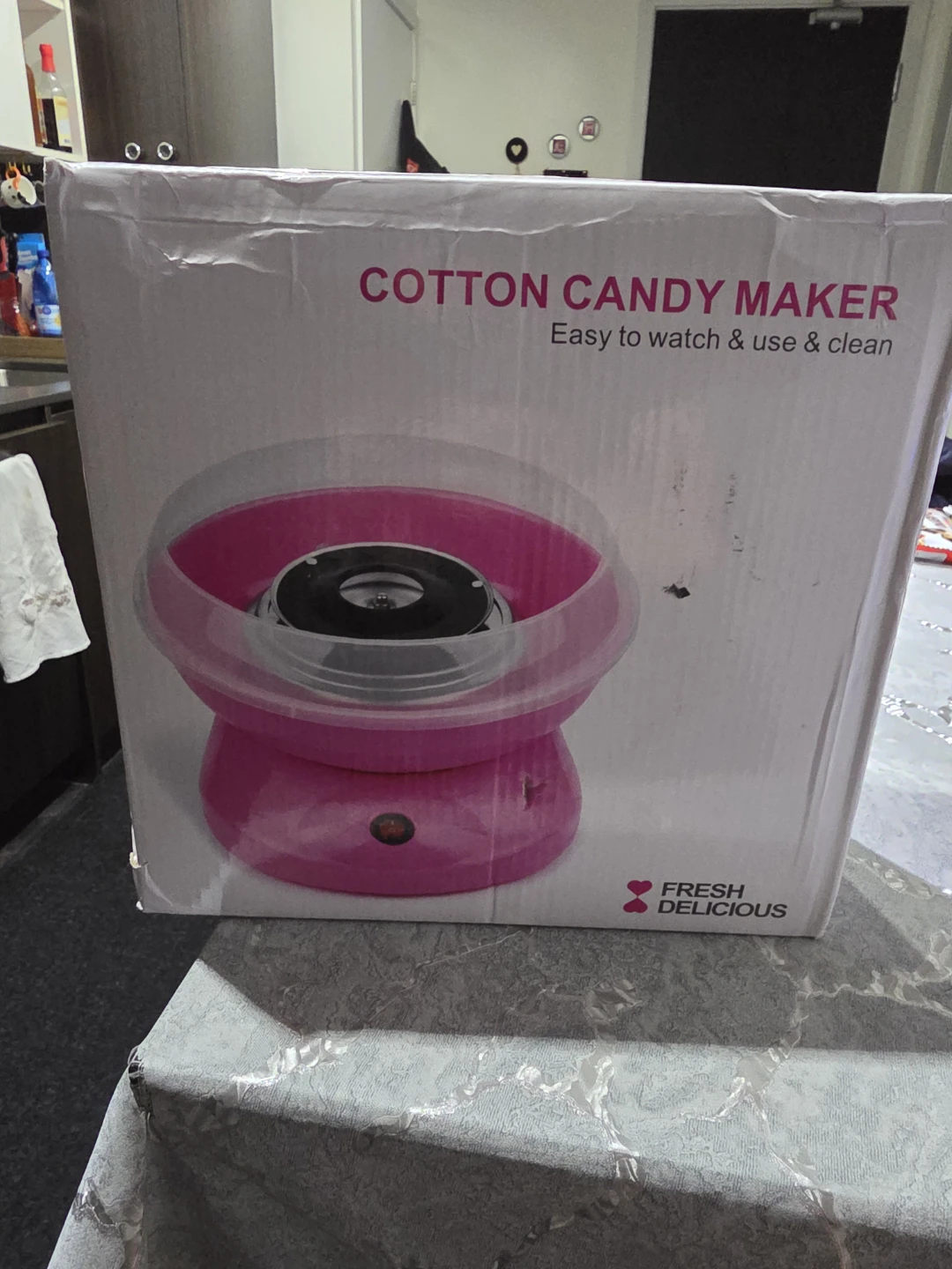 Cotton candy maker