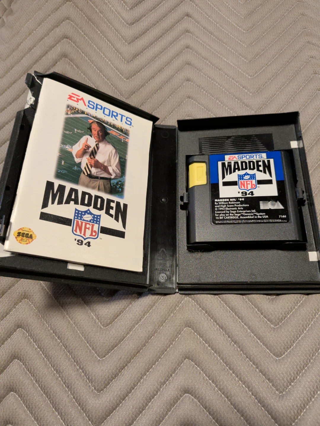 Madden NFL '94 Sega Genesis EA Sports Video Game - photo 2