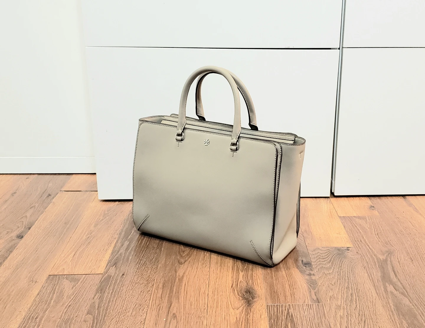 Tory Burch Grey Leather Tote Bag - photo 4
