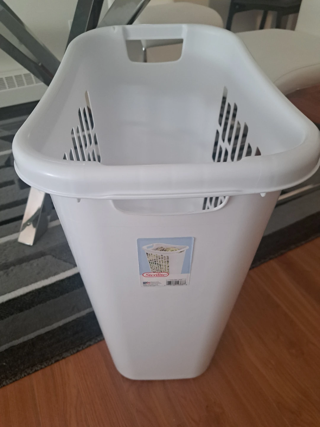 White Laundry Basket - photo 3