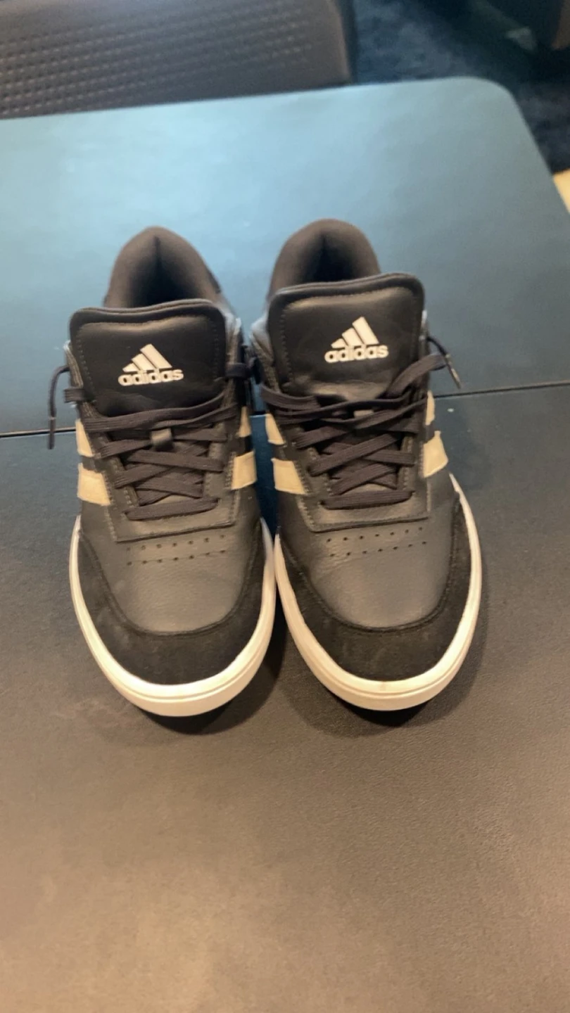 Adidas Men's Black and Beige Sneakers Size 9.5