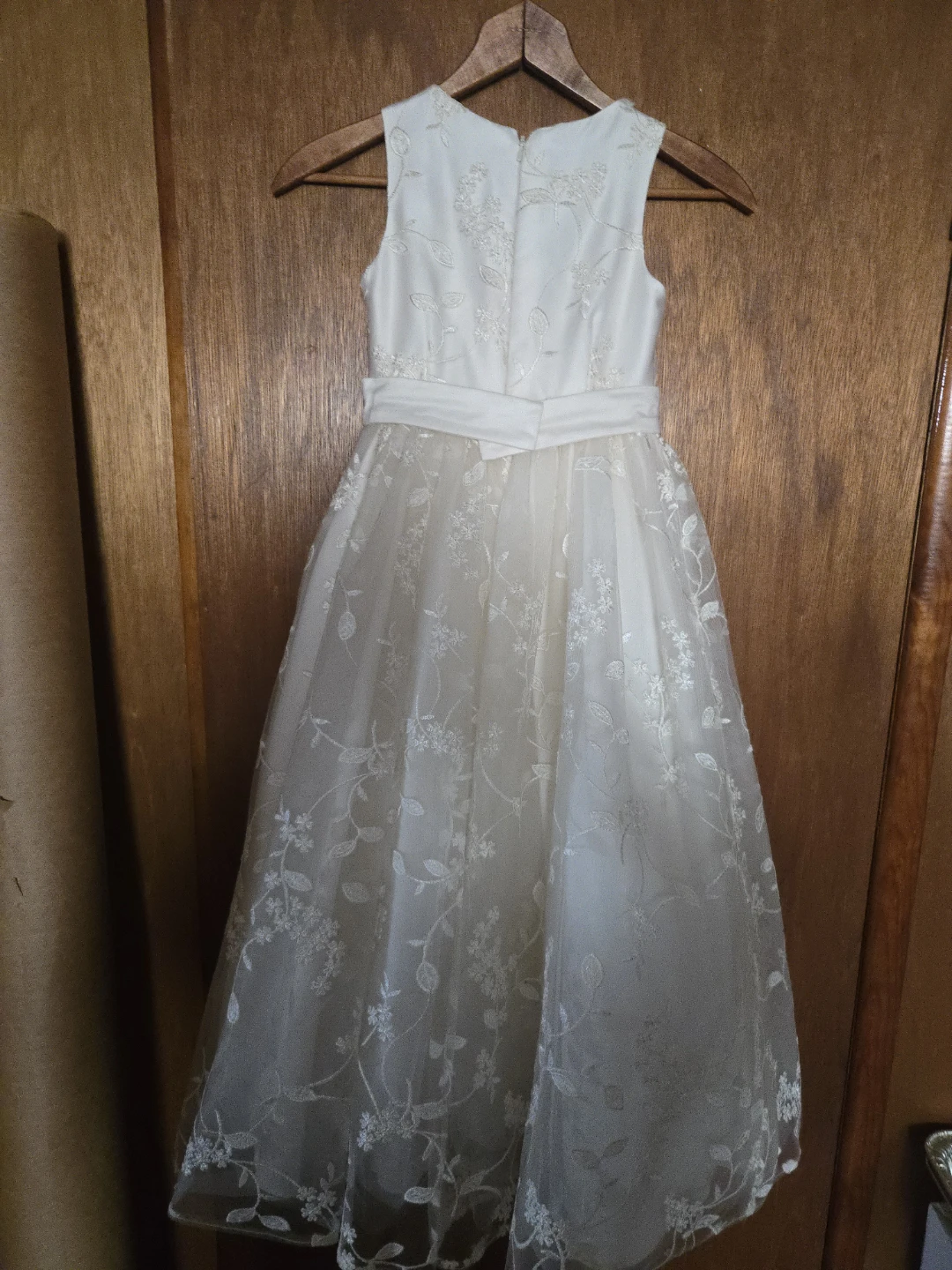 Dessy White Lace Flower Girl Dress - photo 2