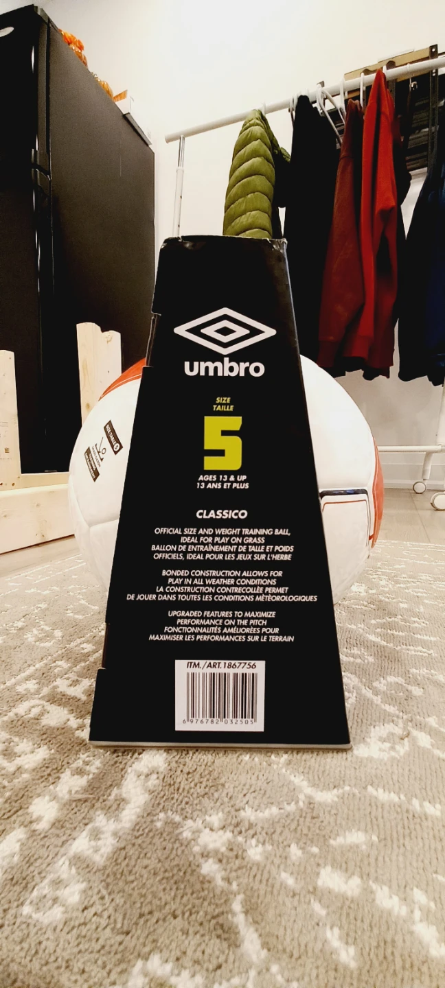 Umbro Classico Soccer Ball - Size 5 - photo 3