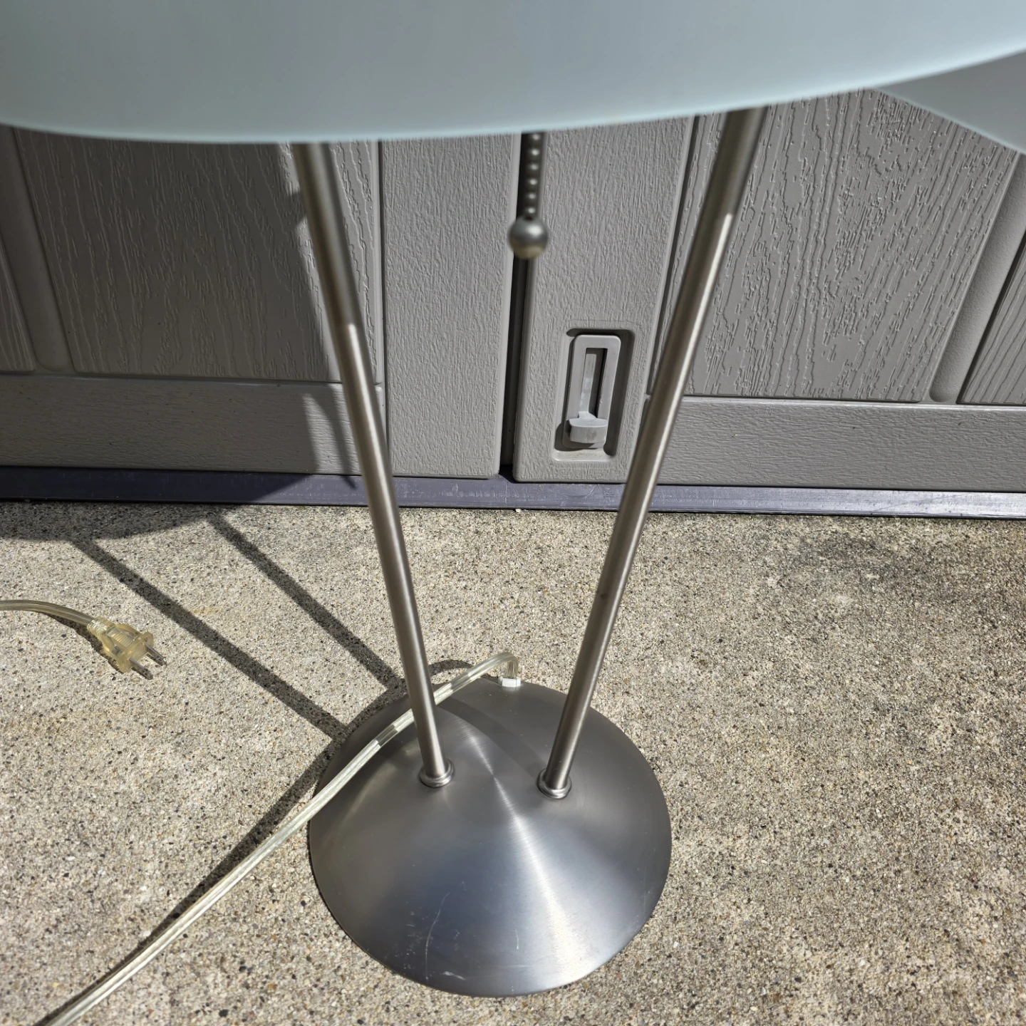 Frosted Glass Table Lamp - photo 3
