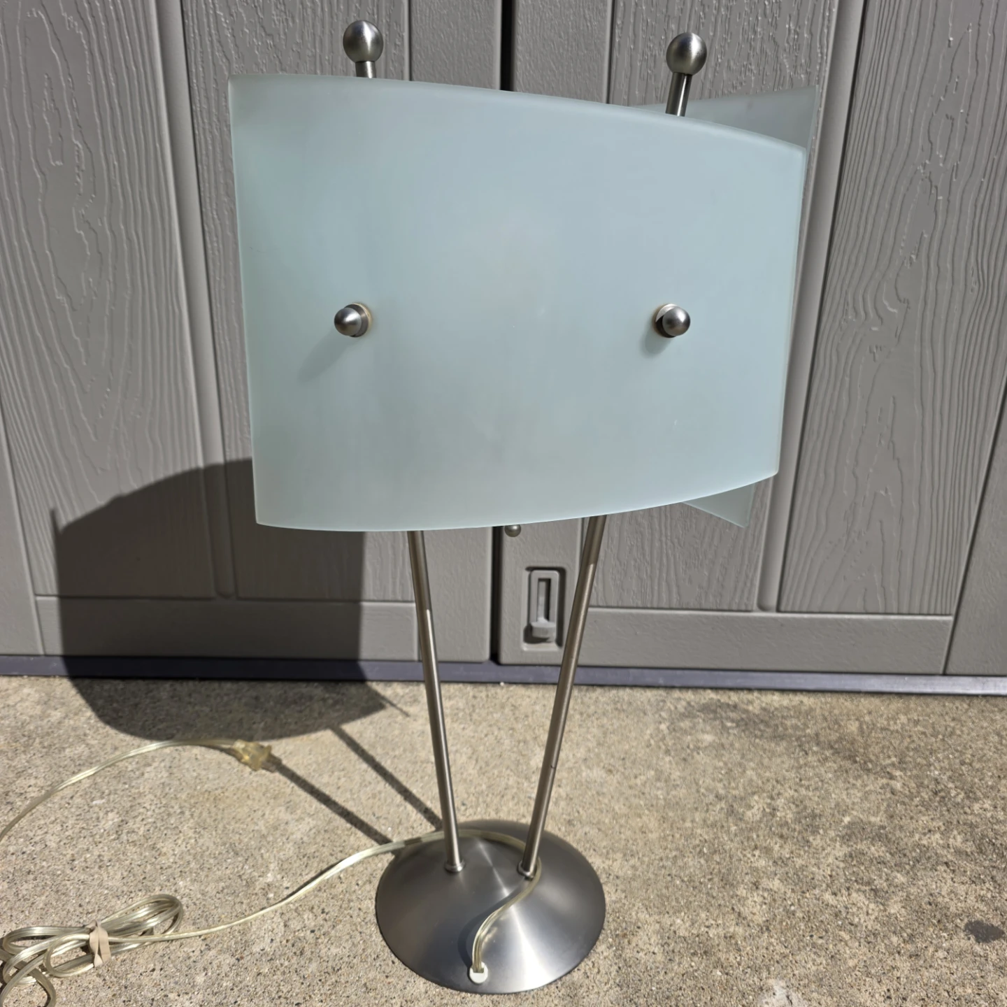 Frosted Glass Table Lamp - photo 4