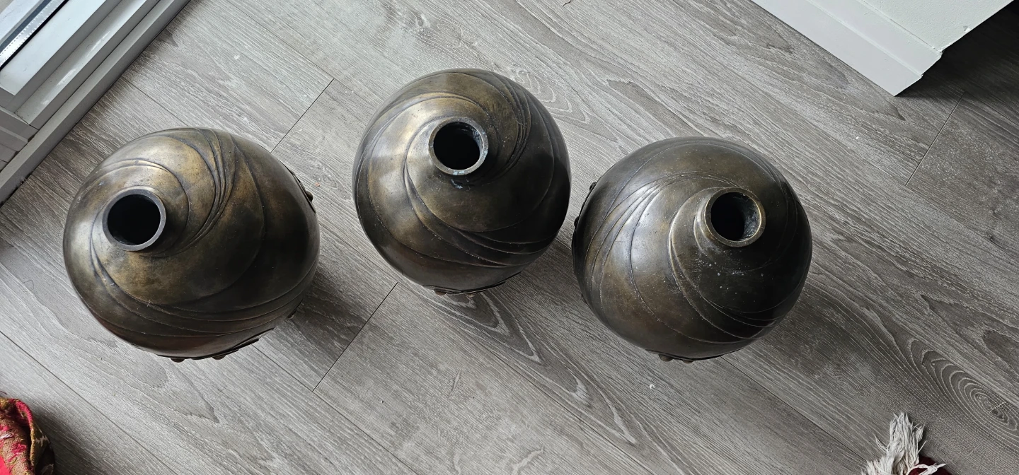 Set of 3 Decorative Bronze vases with Swirl Design - photo 3