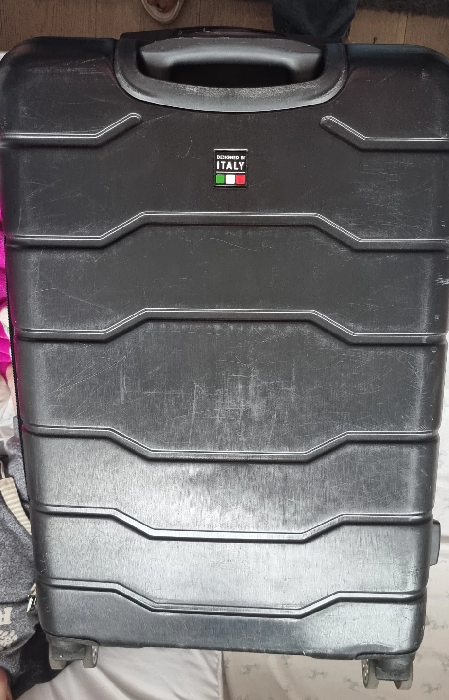 NEED TO GO!!! Tucci Luggage Suitcase