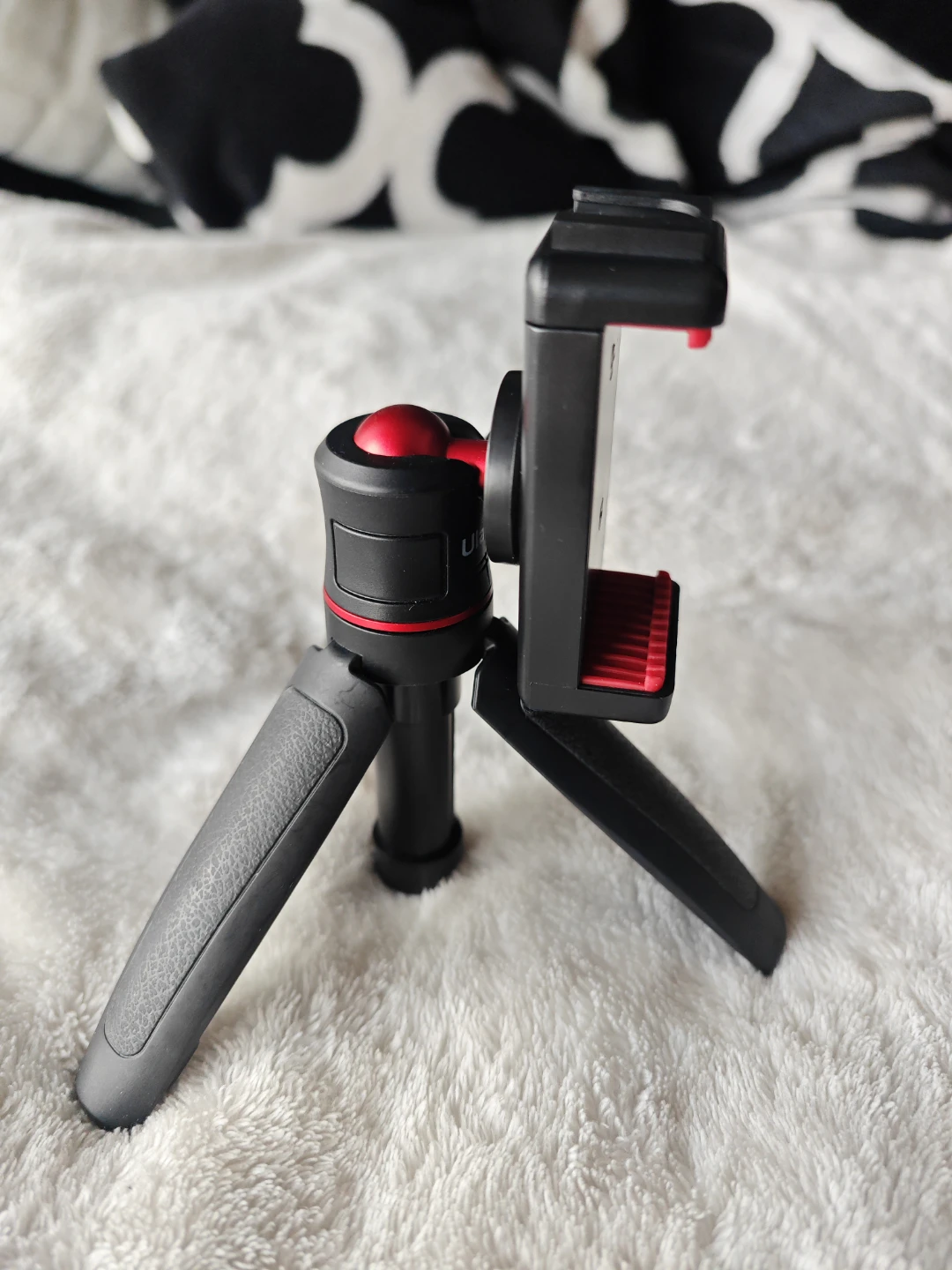 Ulanzi Mini Tripod for Smartphone - photo 3
