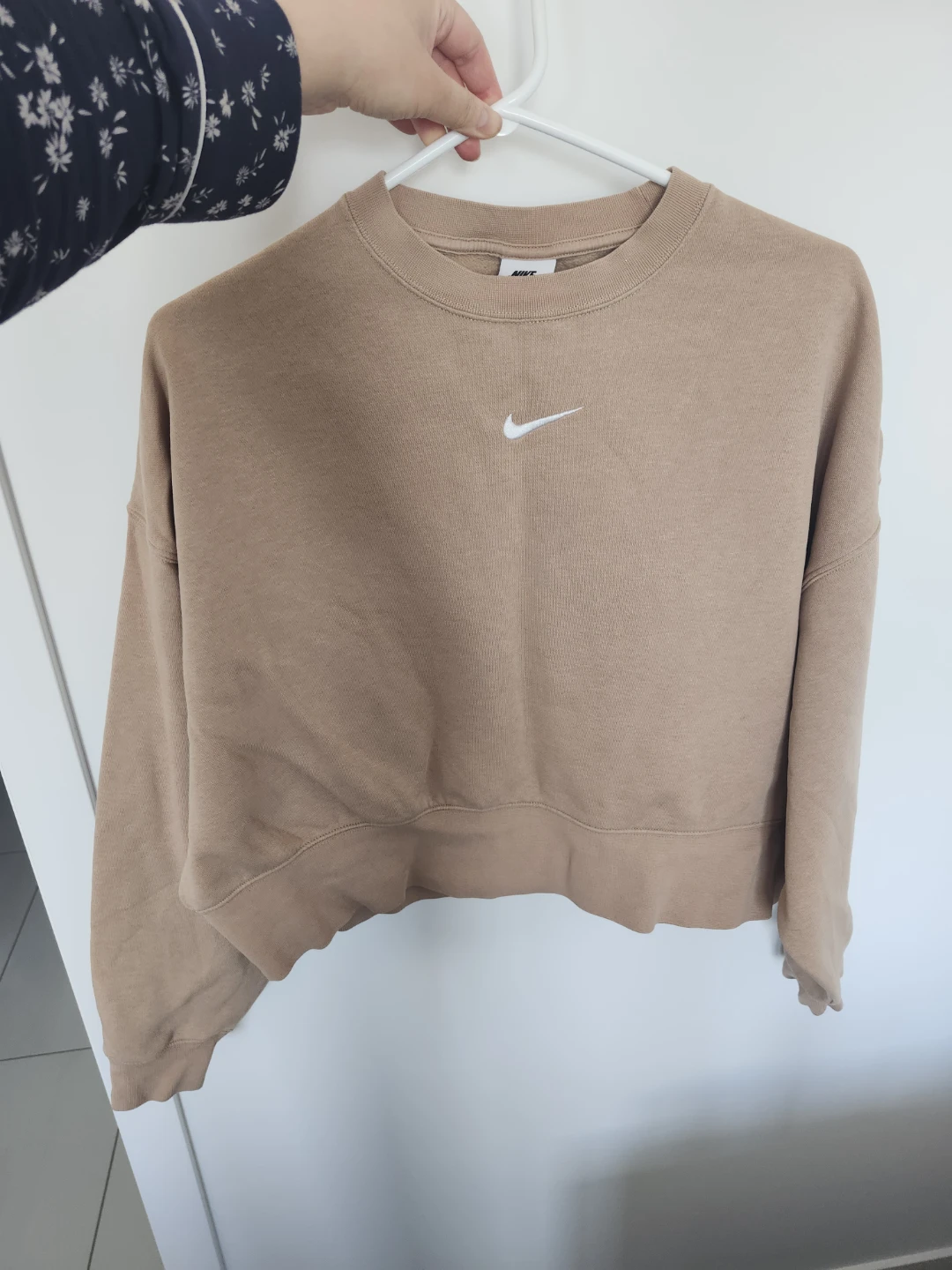 Nike Embroidered Cropped Sweatshirt XS - photo 5