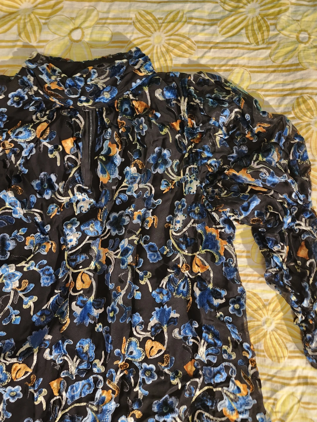 NWT French Connection black floral blouse - photo 3