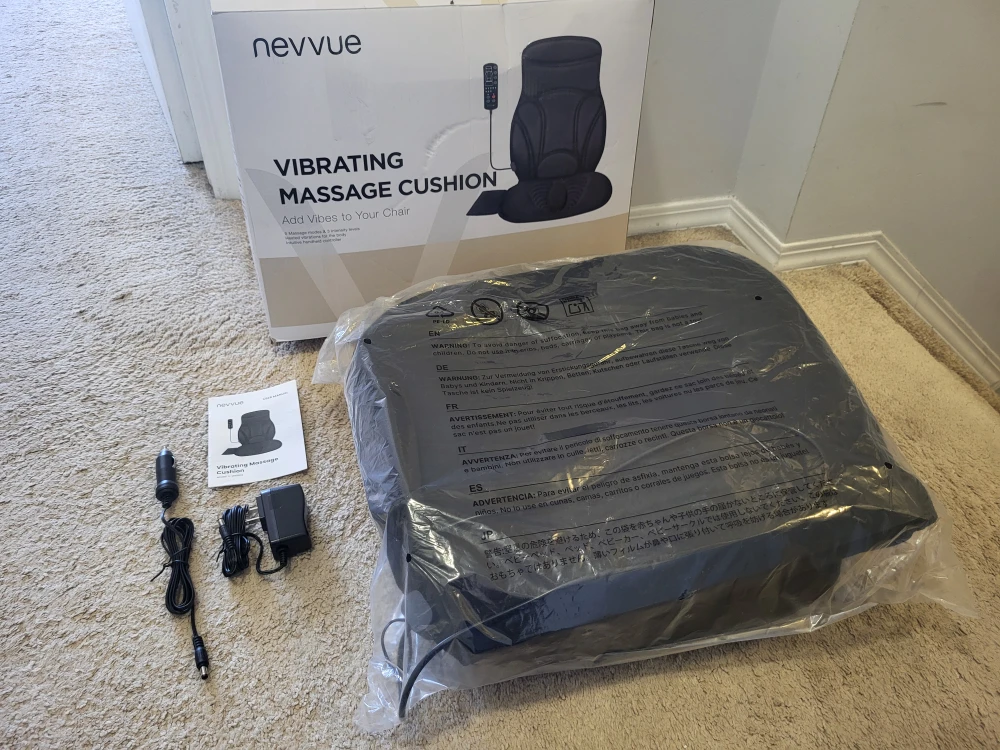 Vibrating massage cushion (New in box) - photo 2