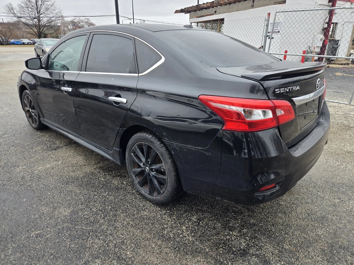 2017 Nissan Sentra - photo 2