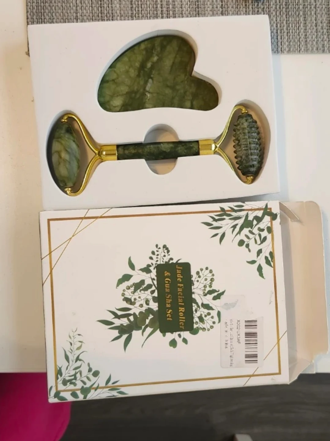 Jade Facial Roller & Gua Sha Set - photo 2