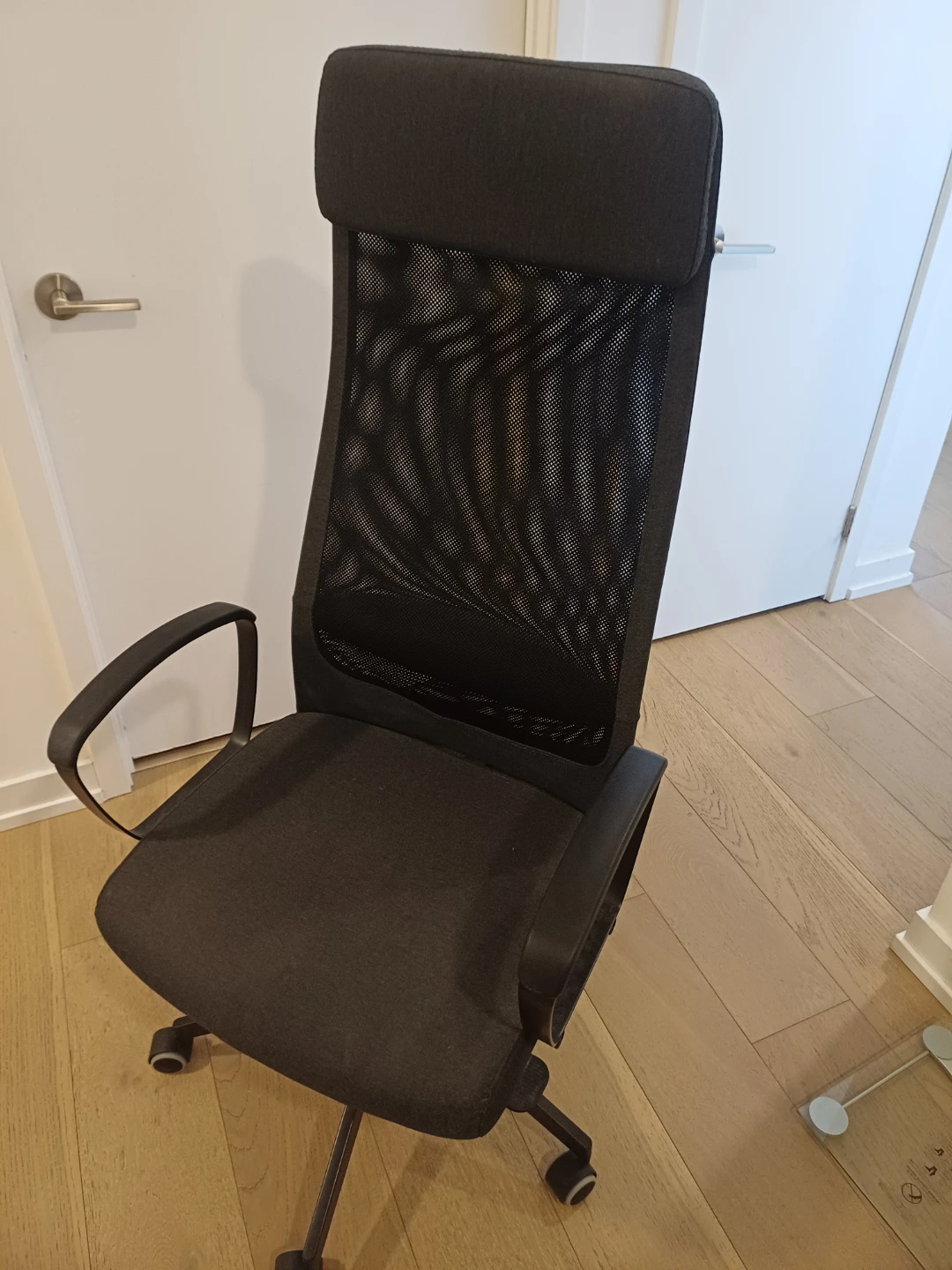 Office Chair with Headrest - photo 3