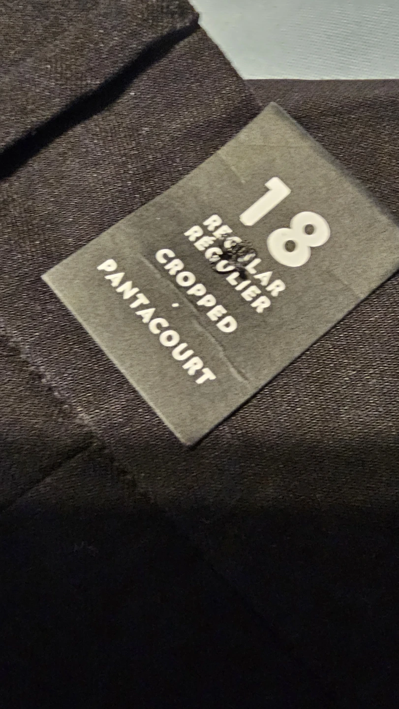 Reitmans Women's Black Cropped Pants - Size 18 - photo 2