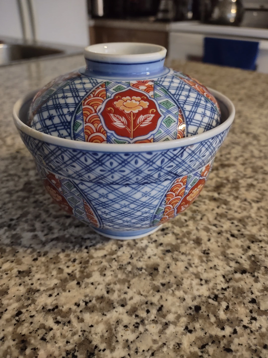 Japanese Style Ceramic Bowl with Lid