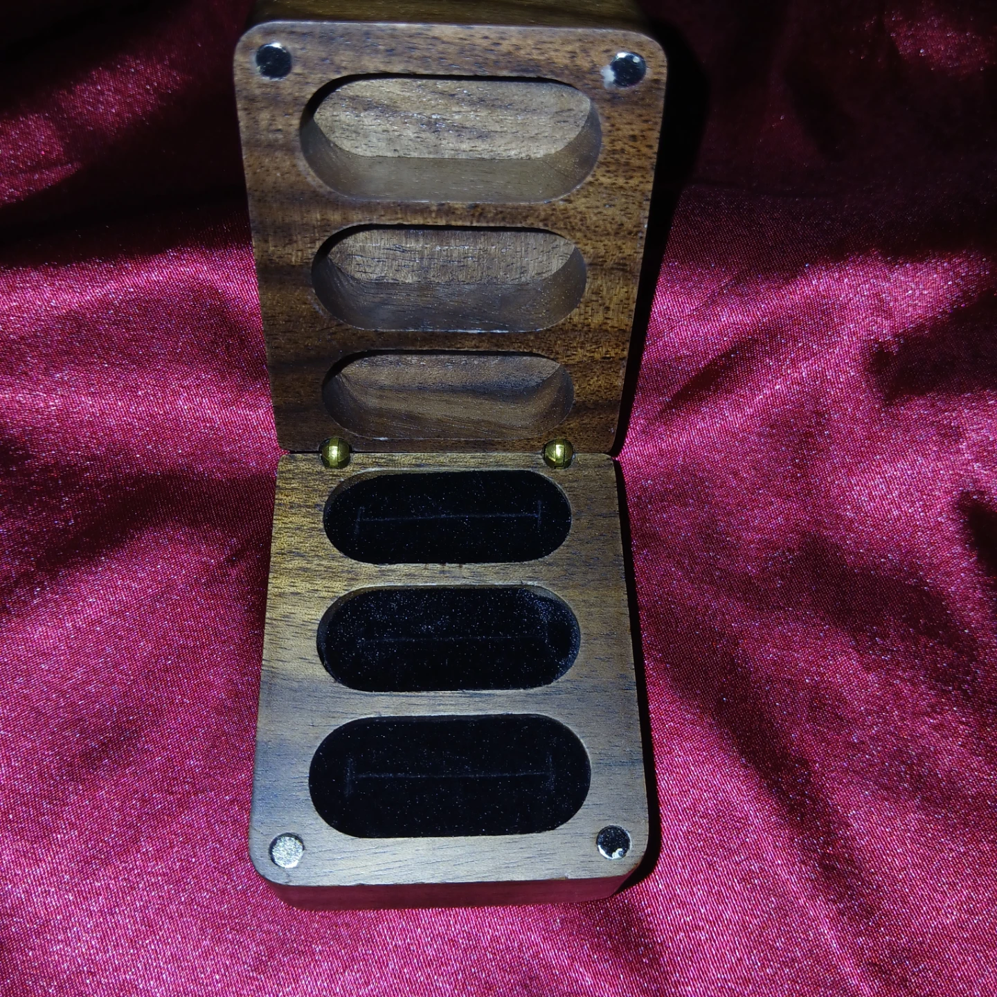 Wooden "Mr & Mrs" Ring Box - photo 2