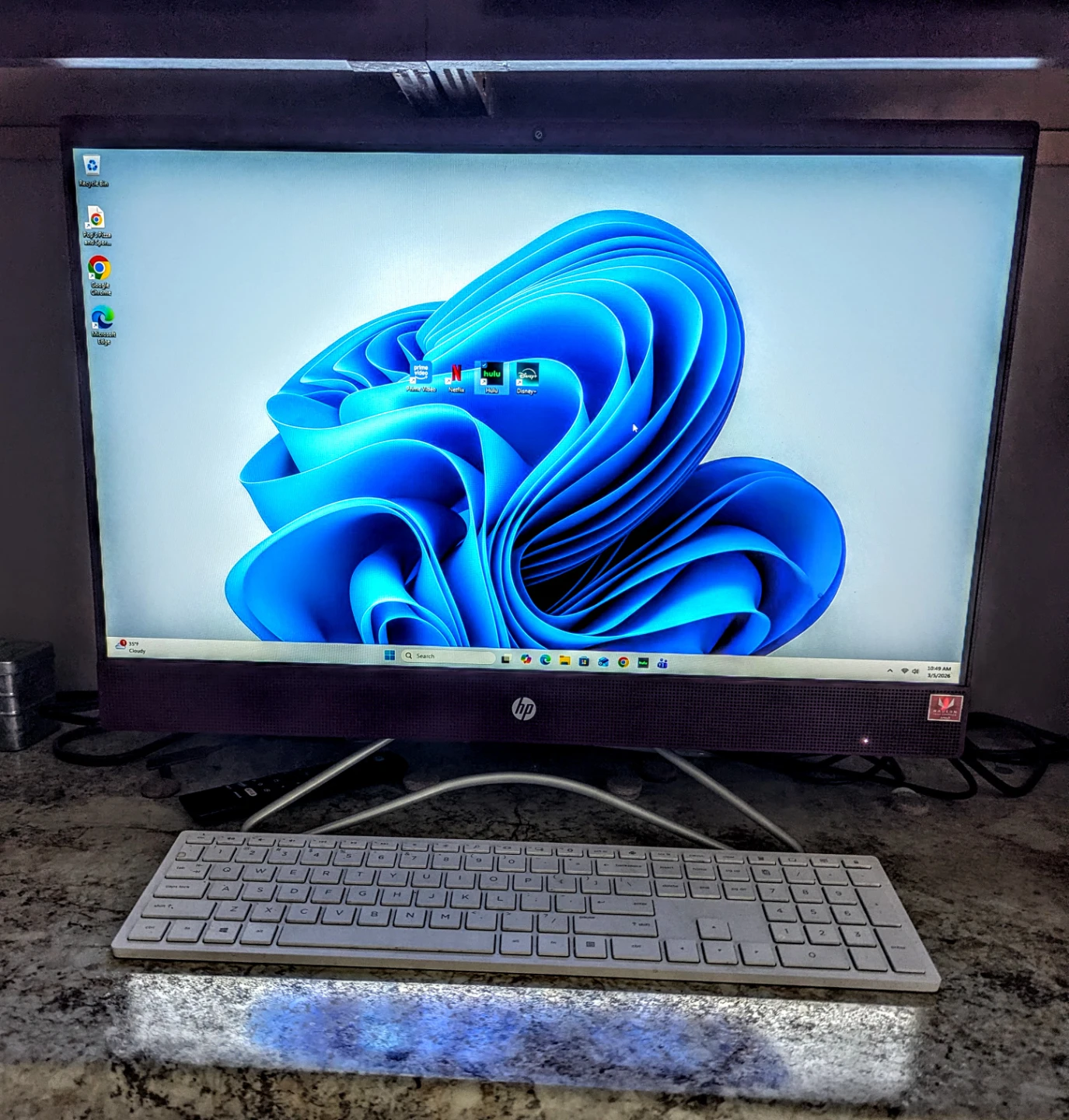 HP All-in-One Computer - photo 2