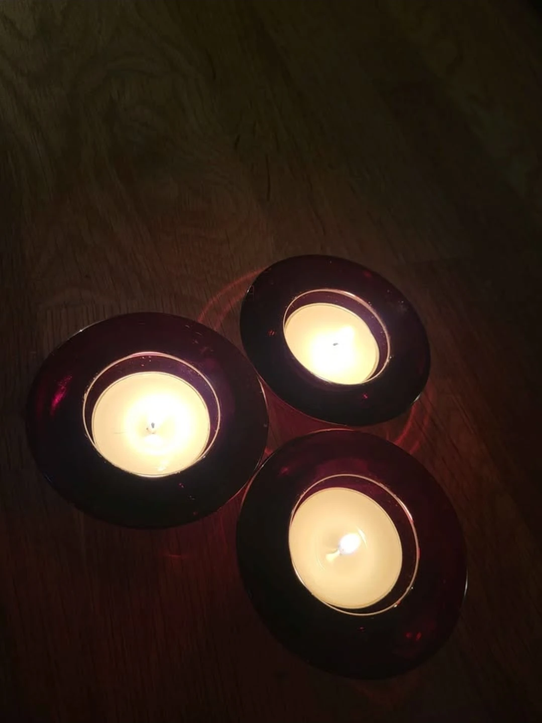 Set of 3 Red Glass Tealight Holders - photo 2