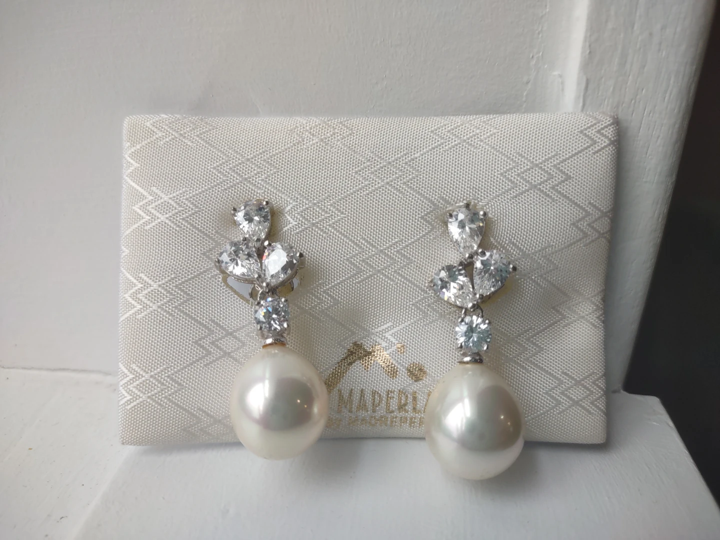 Madreperla Pearl & Crystal Earrings