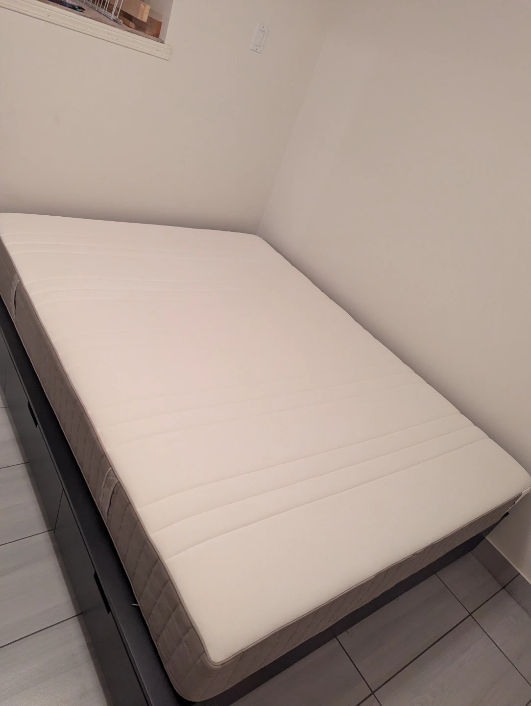 IKEA HAUGESUND Mattress - Queen - photo 2