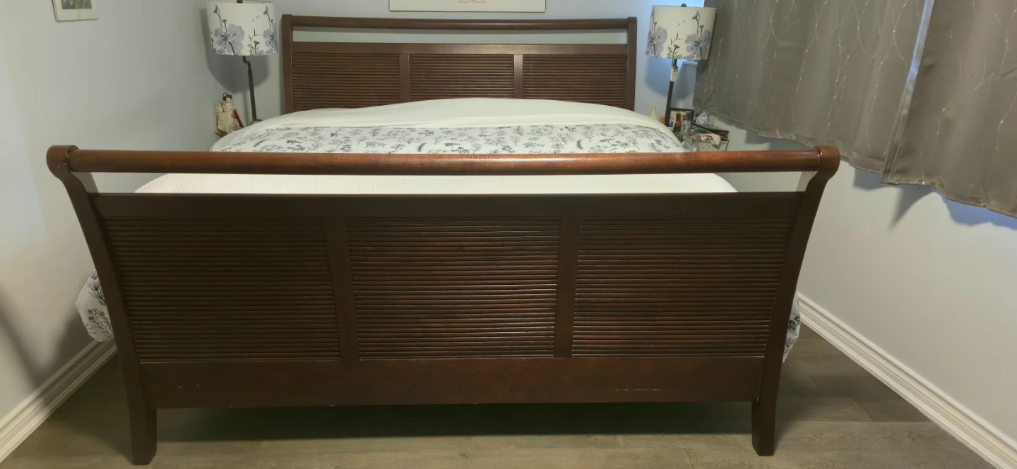 King size sleigh bedroom suit rosewood. $2500. or best offer - photo 3