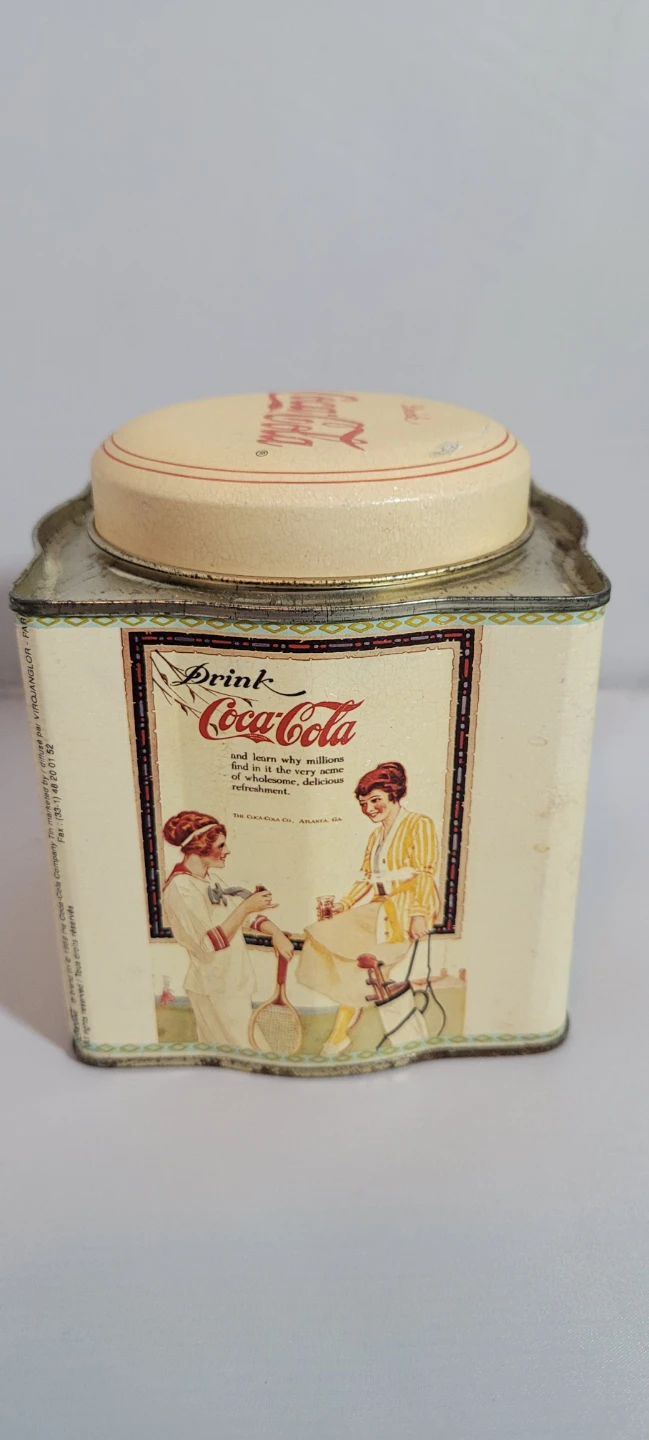 Vintage Coca-Cola Collectible Tin - photo 4