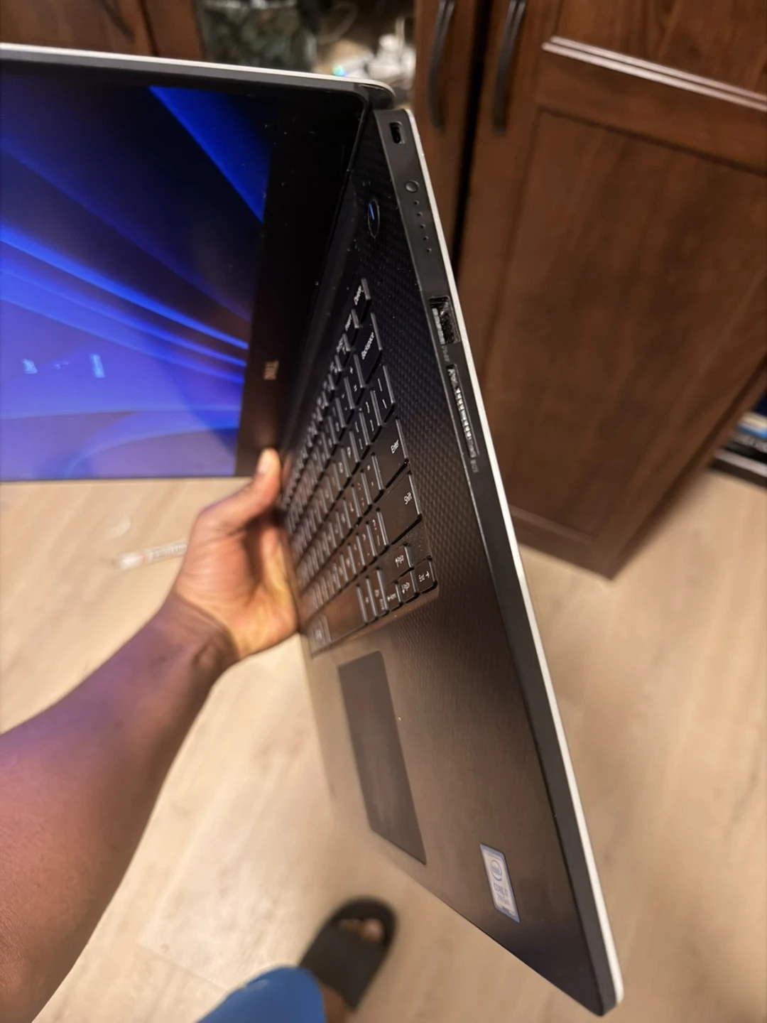Dell XPS 15 9560 – i7 / 16GB RAM / 512GB SSD URGENT SALE - photo 4
