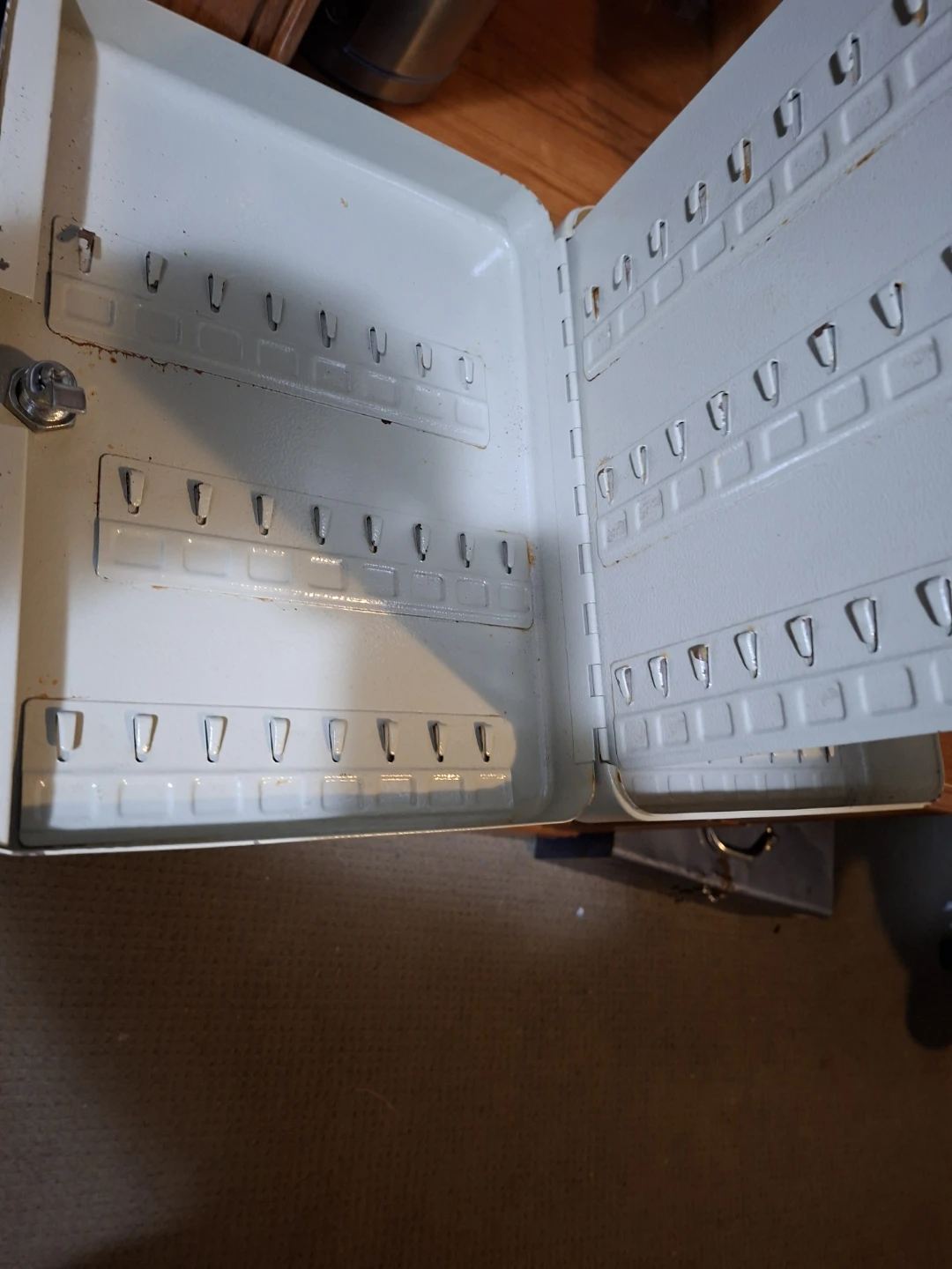 Heavy Metal Key Cabinet with Lock - photo 2