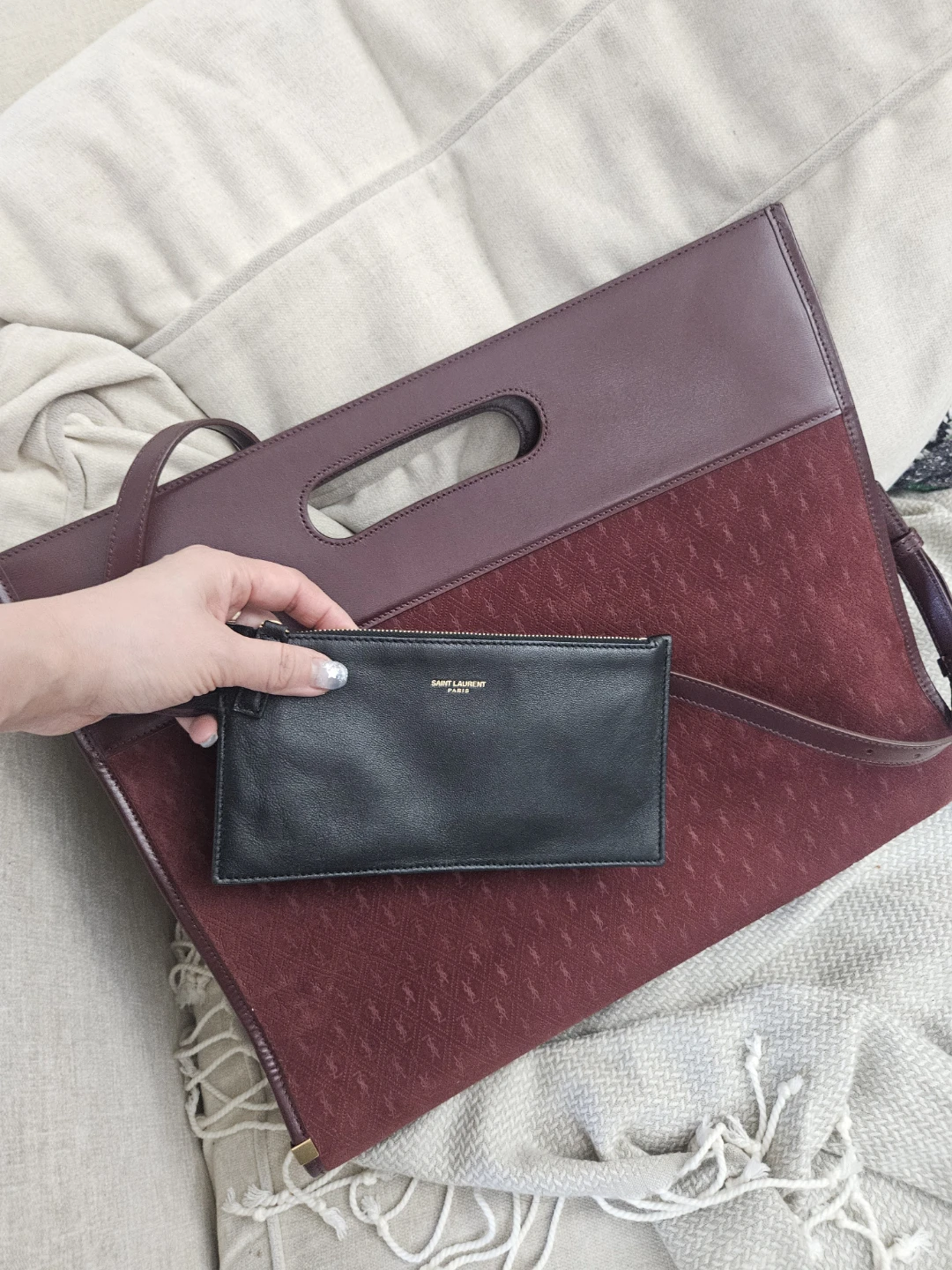 Saint Laurent Red Suede Monogr A.O Sac Bag - photo 2