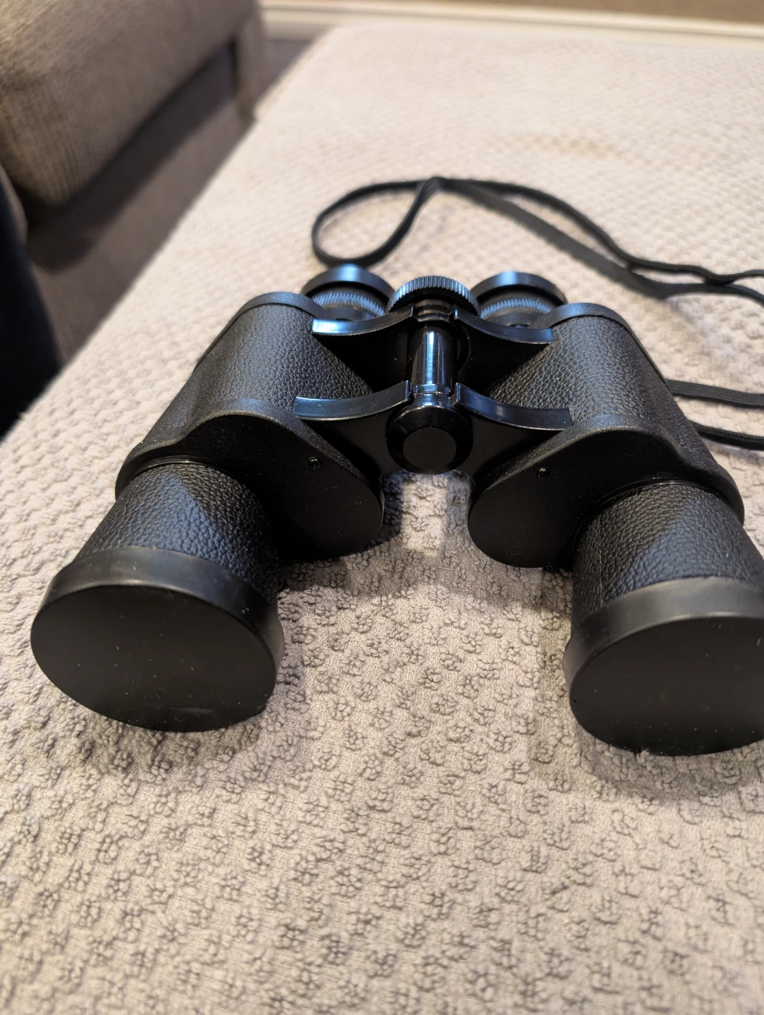 Tasco 8x40 Binoculars with Case - photo 3